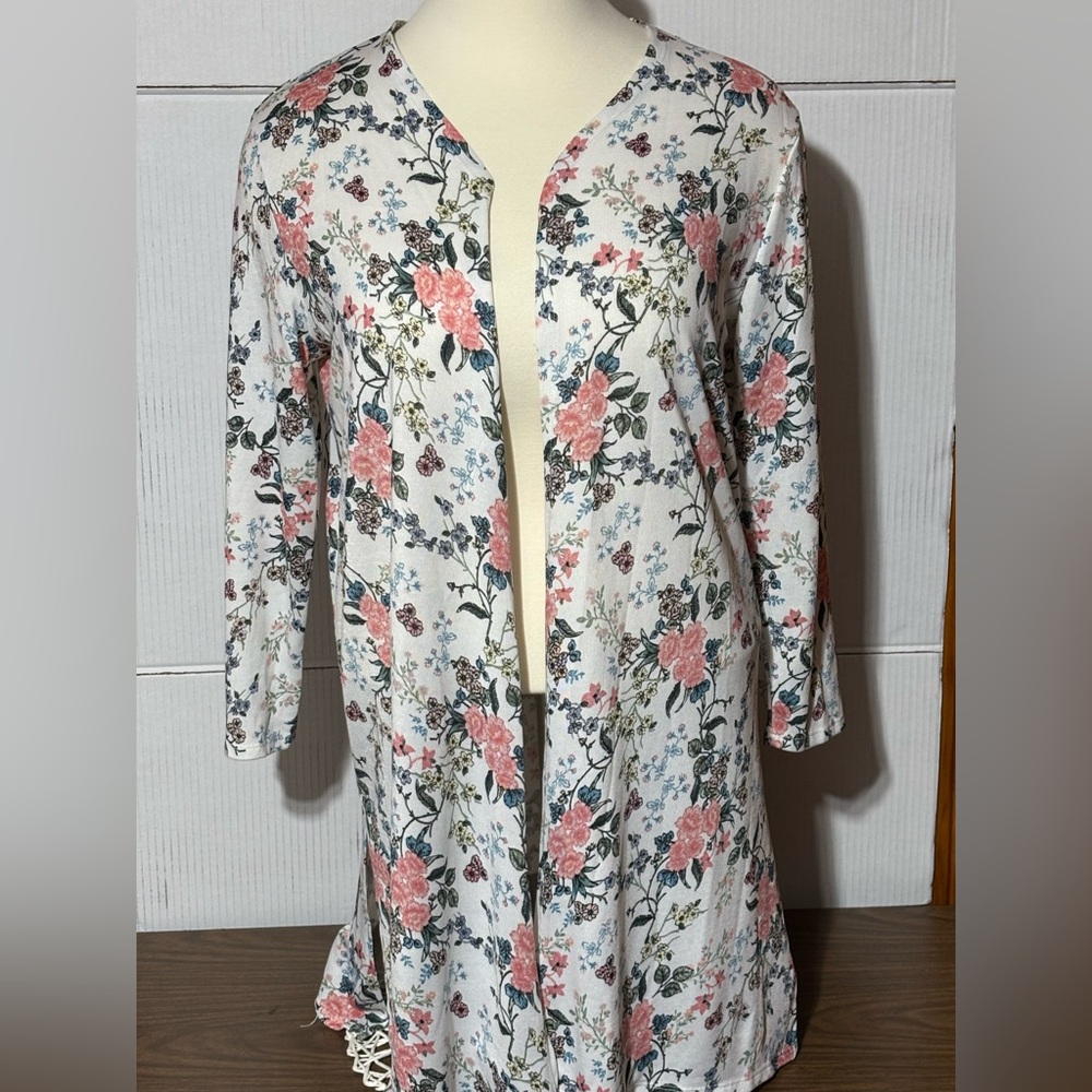 CLEARANCE Bundle w/2nd item and I will give $4.99 shipping. Massini